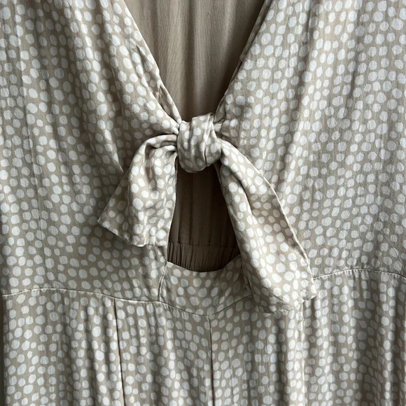 Jumpsuit - Picture 5 of 8